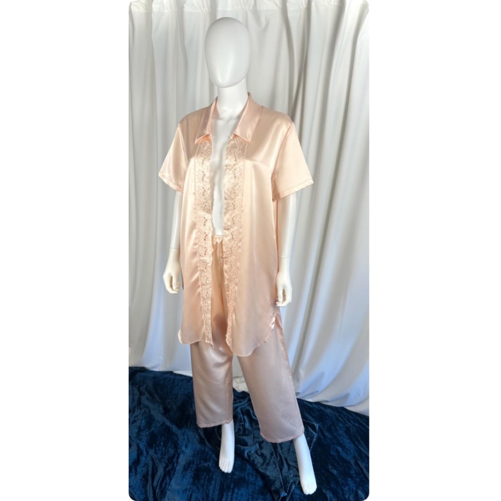 Vintage Marks & Spencer Two Piece Shirt and Pants Satin Set in Blush Pink - M/L - Picture 3 of 10